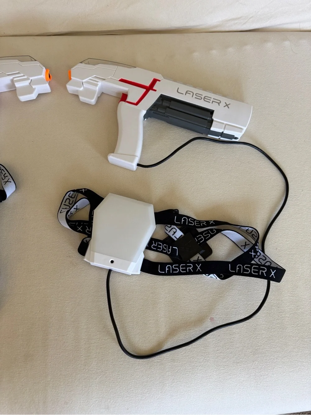 White Laser Tag Starter Set - 2 Blasters with Head Sensors